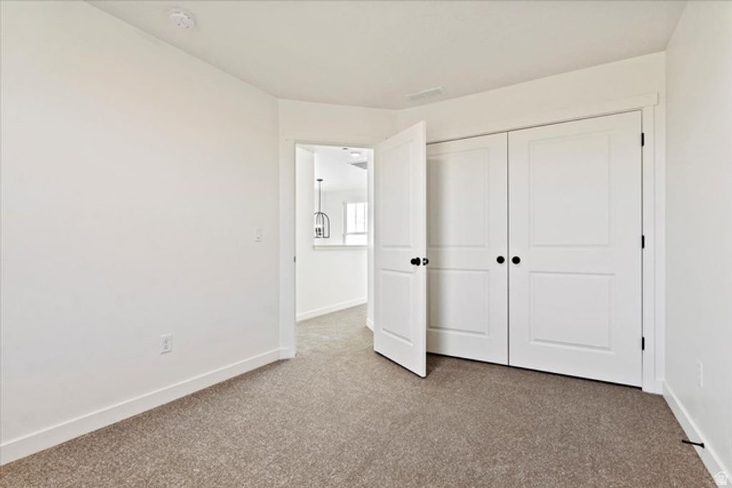 Image 10 of property listing at 6689 W SOUTH JORDAN PKWY #346, South Jordan, UT 84009