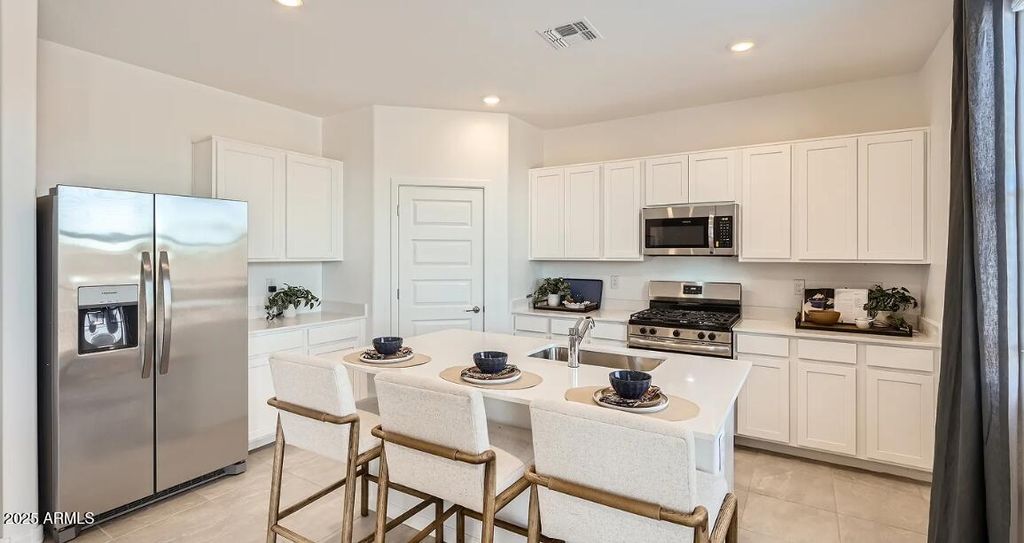 33790 N MEDIO Avenue, San Tan Valley, AZ 85143 — photo 4