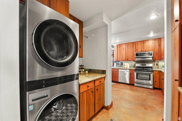 1532 E SAINT MARKS CT, Millcreek, UT 84124