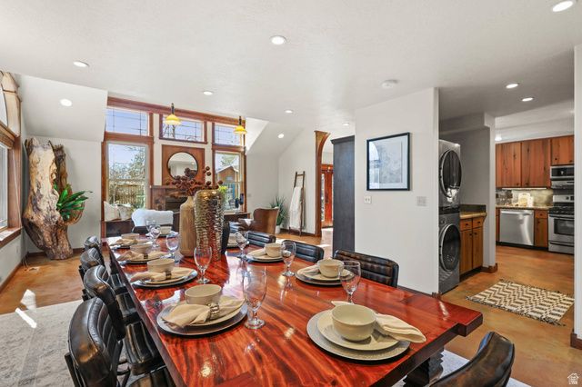 1532 E SAINT MARKS CT, Millcreek, UT 84124