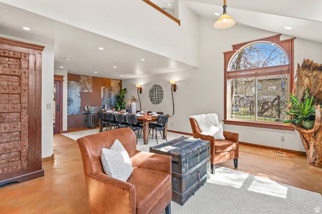 1532 E SAINT MARKS CT, Millcreek, UT 84124