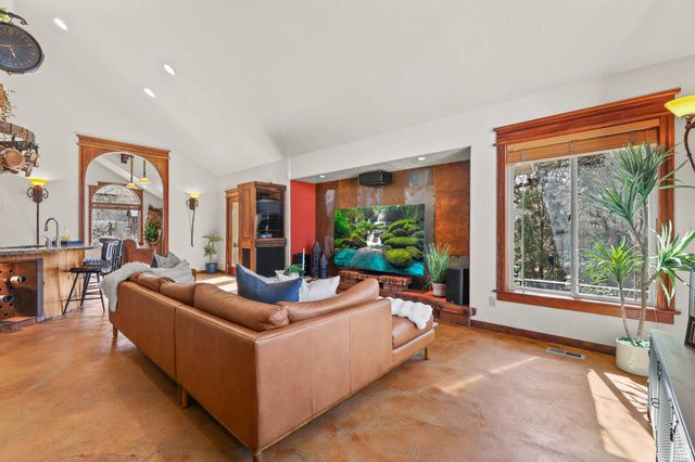 1532 E SAINT MARKS CT, Millcreek, UT 84124