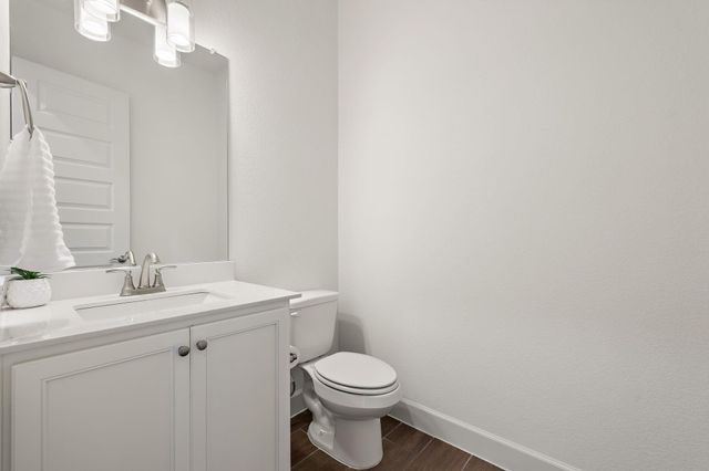 1905 Mazarro DR, Leander, TX 78641