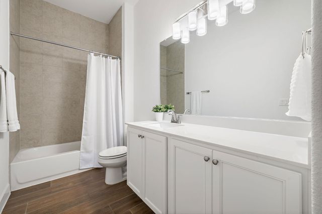 1905 Mazarro DR, Leander, TX 78641