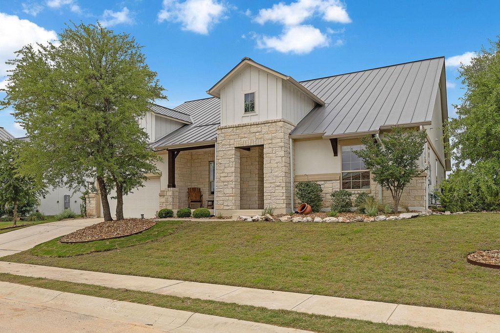 1905 Mazarro DR, Leander, TX 78641