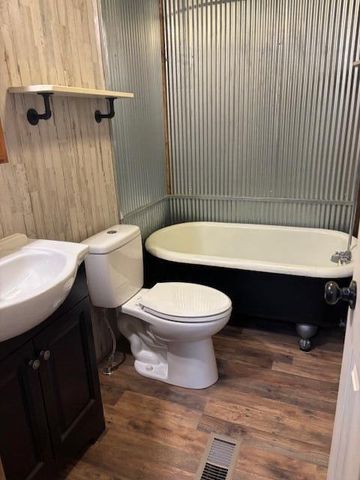 2880 Bench Road, Pikeville, TN 37367