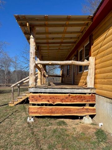 2880 Bench Road, Pikeville, TN 37367