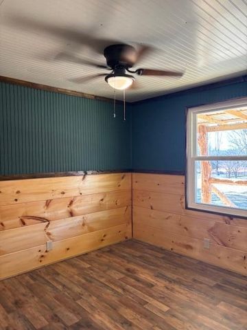 2880 Bench Road, Pikeville, TN 37367