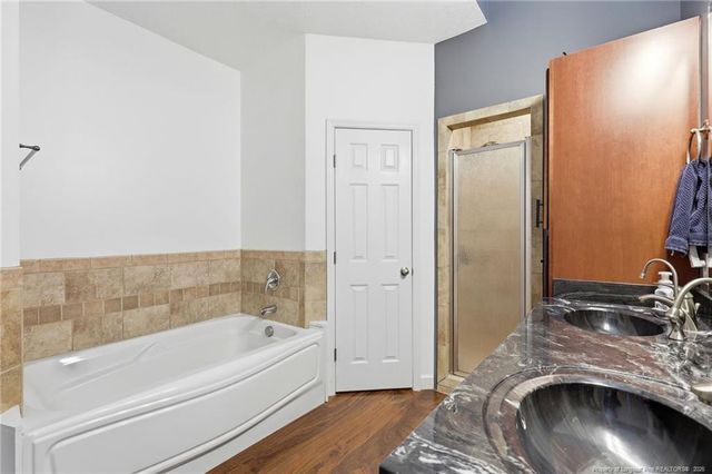 6590 Colepark Drive, Hope Mills, NC 28348