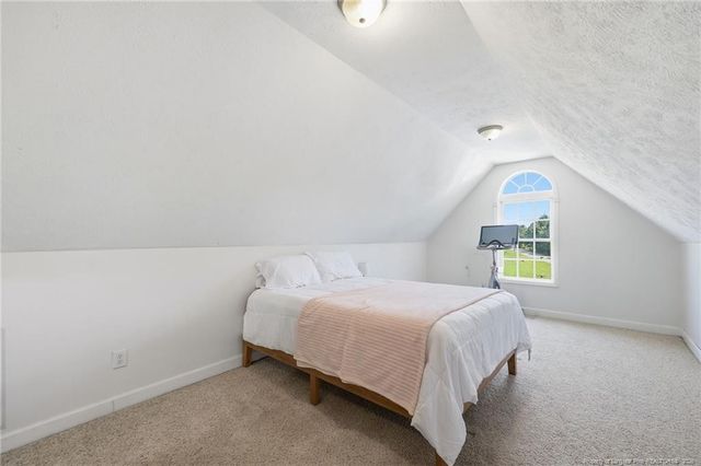 6590 Colepark Drive, Hope Mills, NC 28348