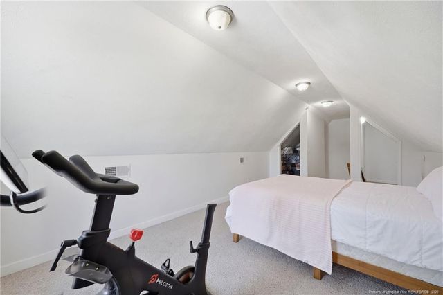 6590 Colepark Drive, Hope Mills, NC 28348