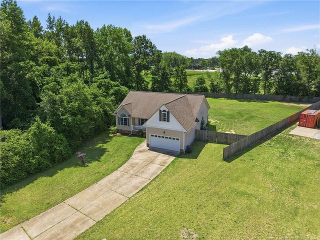 6590 Colepark Drive, Hope Mills, NC 28348