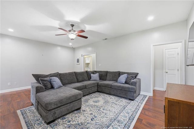 6590 Colepark Drive, Hope Mills, NC 28348