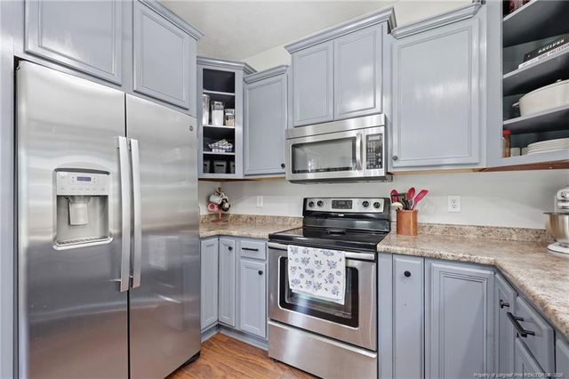 6590 Colepark Drive, Hope Mills, NC 28348