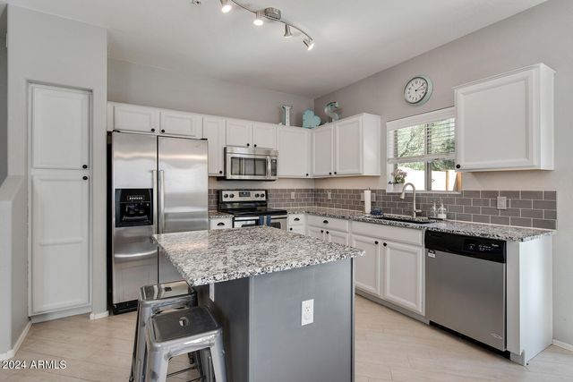 2250 E Deer Valley Road 85, Phoenix, AZ 85024