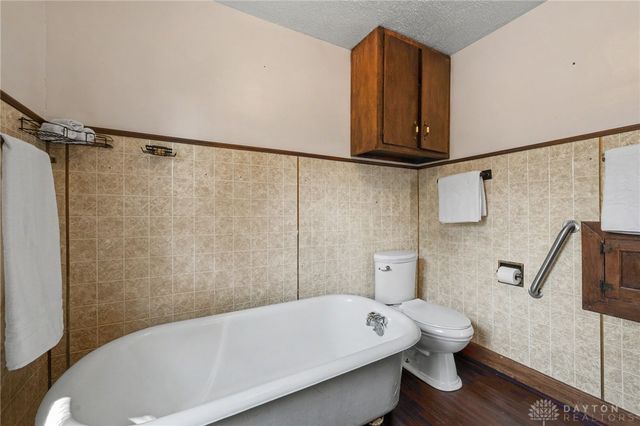 40 E Parkwood Drive, Dayton, OH 45405