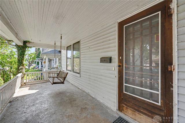 40 E Parkwood Drive, Dayton, OH 45405