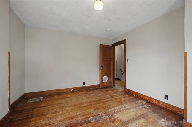 40 E Parkwood Drive, Dayton, OH 45405
