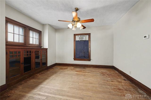 40 E Parkwood Drive, Dayton, OH 45405