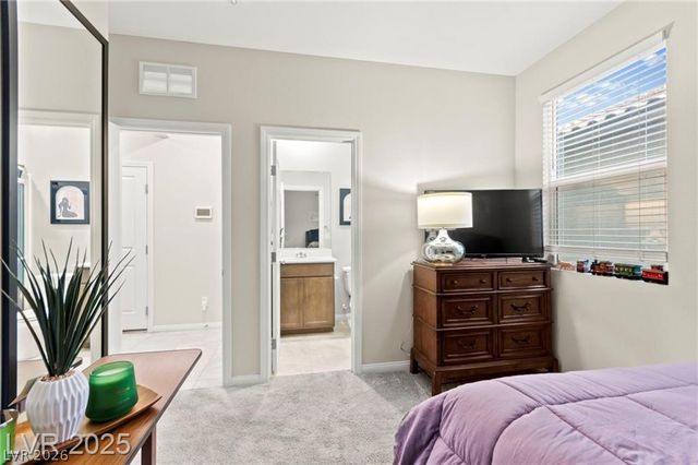 7502 Lush Oasis Avenue, Las Vegas, NV 89113