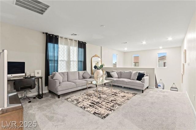 7502 Lush Oasis Avenue, Las Vegas, NV 89113