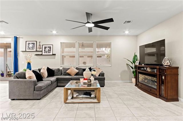 7502 Lush Oasis Avenue, Las Vegas, NV 89113