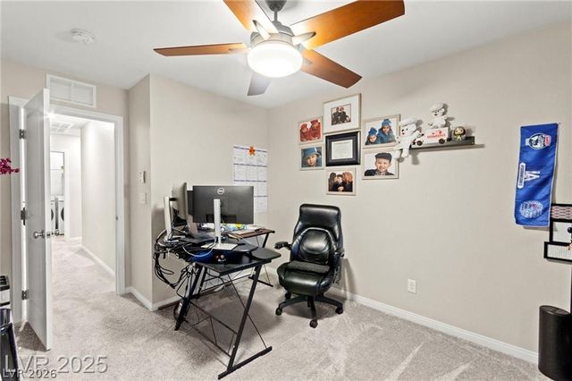 7502 Lush Oasis Avenue, Las Vegas, NV 89113