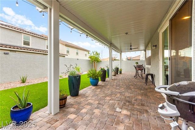 7502 Lush Oasis Avenue, Las Vegas, NV 89113