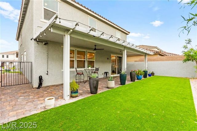 7502 Lush Oasis Avenue, Las Vegas, NV 89113