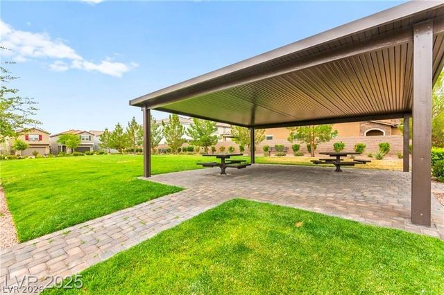 7502 Lush Oasis Avenue, Las Vegas, NV 89113