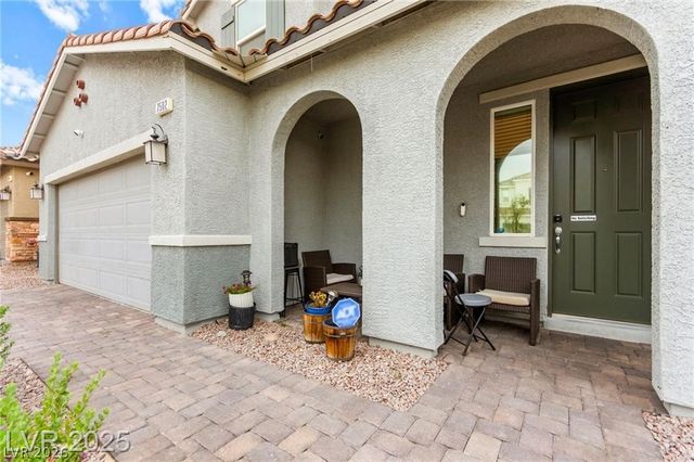 7502 Lush Oasis Avenue, Las Vegas, NV 89113