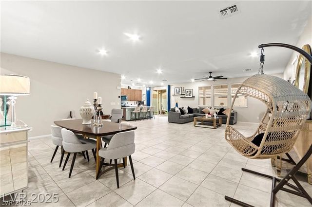 7502 Lush Oasis Avenue, Las Vegas, NV 89113
