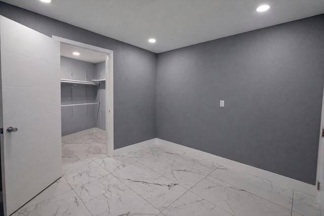 5823 Churchill Circle W, West Palm Beach, FL 33405