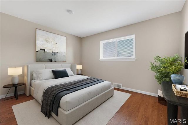 206 Freeman Drive, Oakville, MO 63129