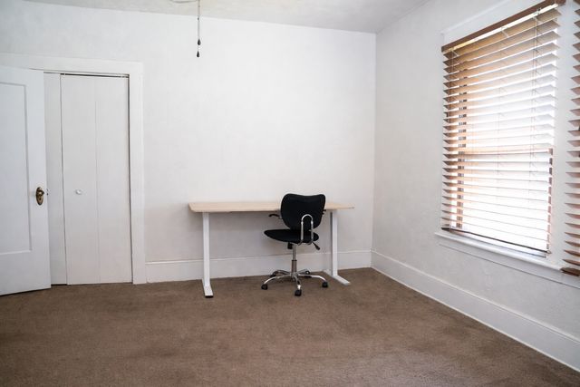 801 S Hall Street, Ennis, TX 75119