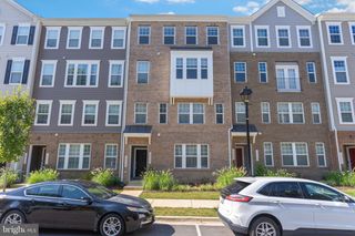 10549 JOHN GLENN ST, Lanham, MD 20706