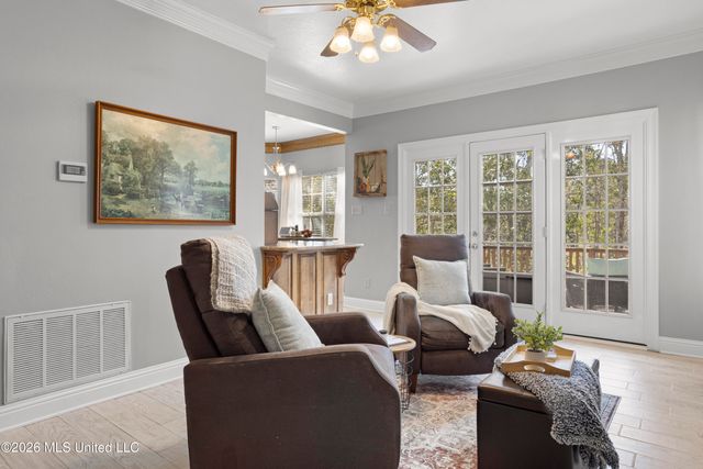 3824 Chaumont Circle, Ocean Springs, MS 39564