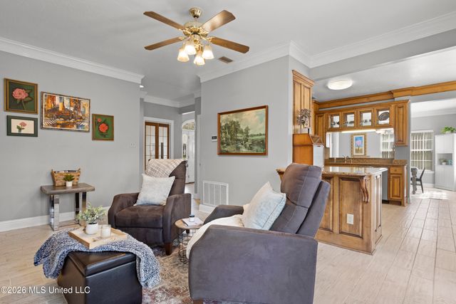 3824 Chaumont Circle, Ocean Springs, MS 39564