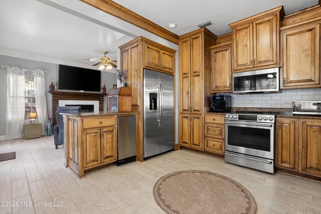 3824 Chaumont Circle, Ocean Springs, MS 39564