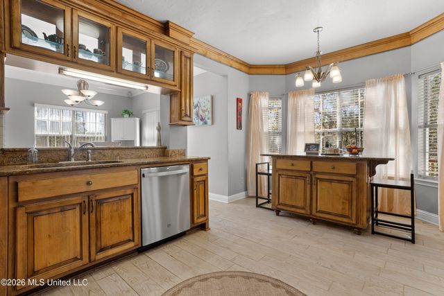 3824 Chaumont Circle, Ocean Springs, MS 39564