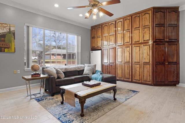 3824 Chaumont Circle, Ocean Springs, MS 39564