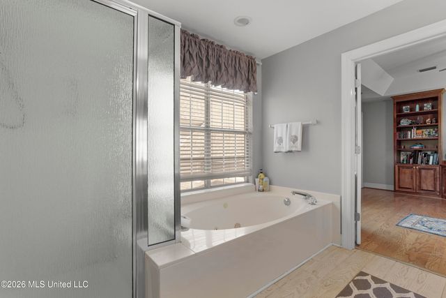 3824 Chaumont Circle, Ocean Springs, MS 39564