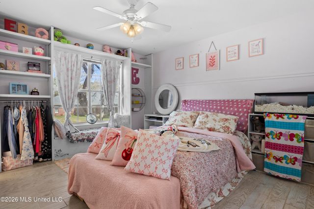 3824 Chaumont Circle, Ocean Springs, MS 39564