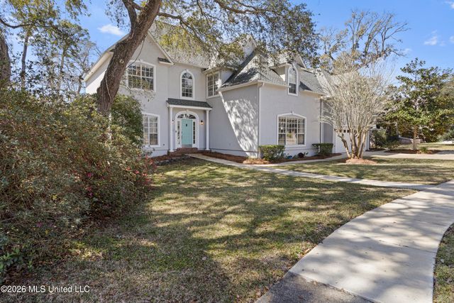 3824 Chaumont Circle, Ocean Springs, MS 39564