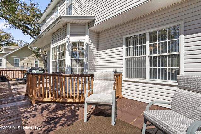 3824 Chaumont Circle, Ocean Springs, MS 39564