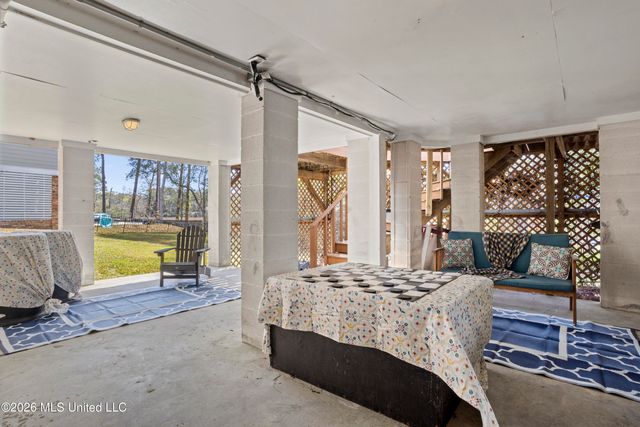 3824 Chaumont Circle, Ocean Springs, MS 39564