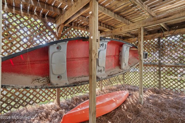 3824 Chaumont Circle, Ocean Springs, MS 39564