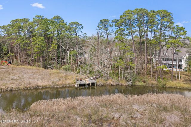 3824 Chaumont Circle, Ocean Springs, MS 39564