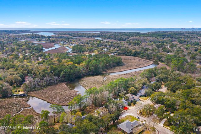 3824 Chaumont Circle, Ocean Springs, MS 39564