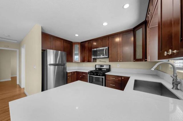 648 51 Street, San Diego, CA 92114